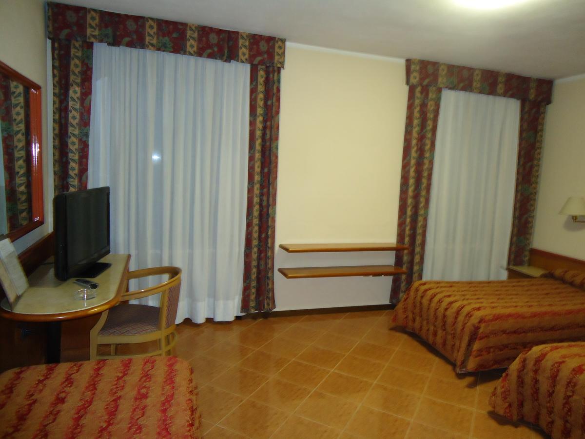Hotel Paris Castel Goffredo Exterior photo
